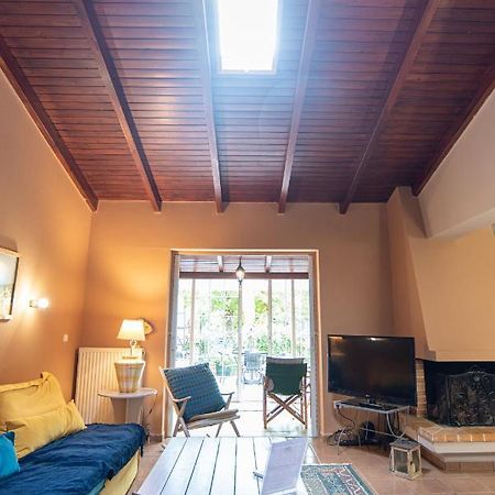 The Country Arths Retreat Apartment Атина Екстериор снимка