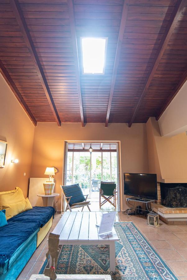 The Country Arths Retreat Apartment Атина Екстериор снимка