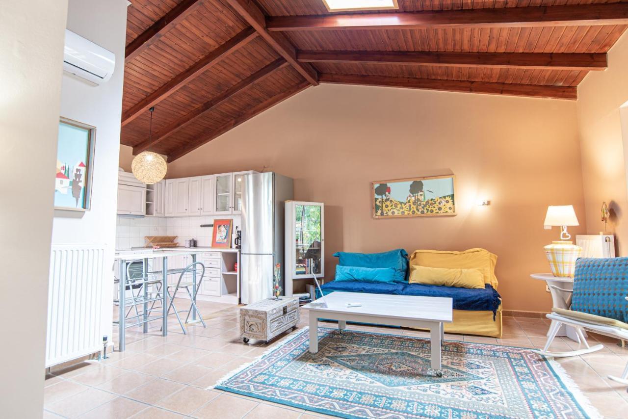 The Country Arths Retreat Apartment Атина Екстериор снимка